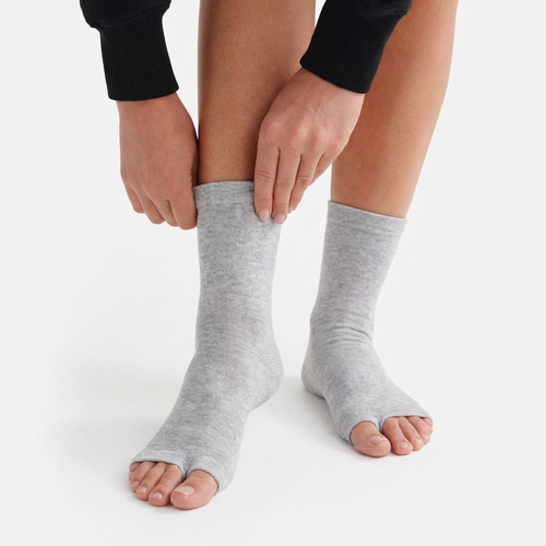 Bamboo foot sleeve